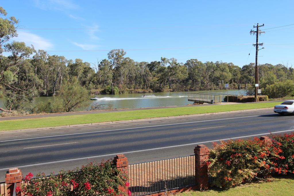 Mildura Riverview Motel Gol Gol Bagian luar foto