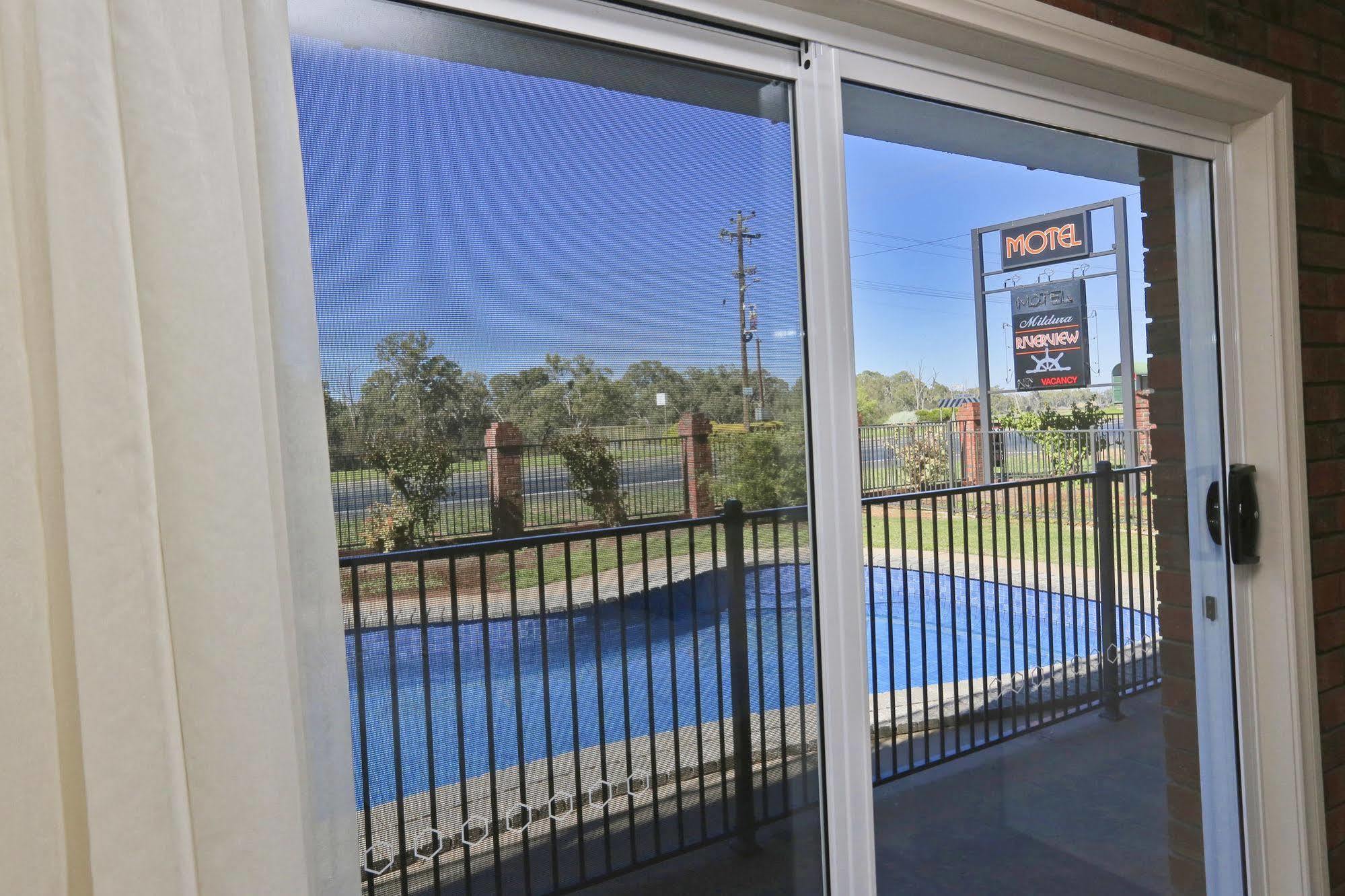 Mildura Riverview Motel Gol Gol Bagian luar foto